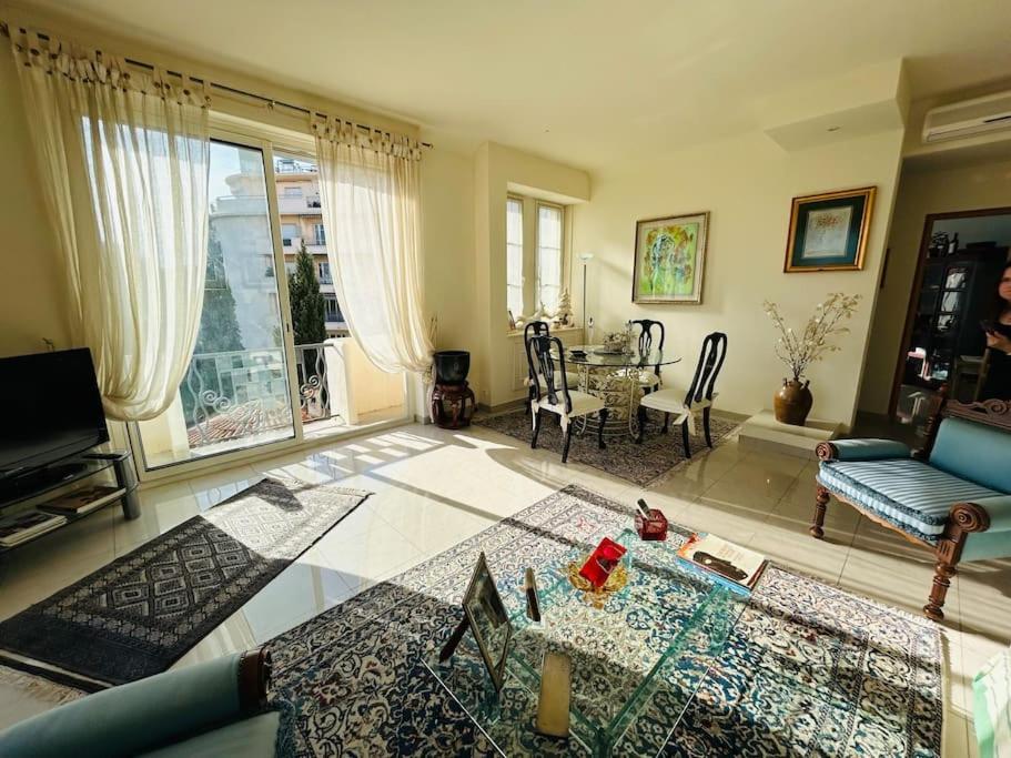 A 300 M Des Plages Appartement *